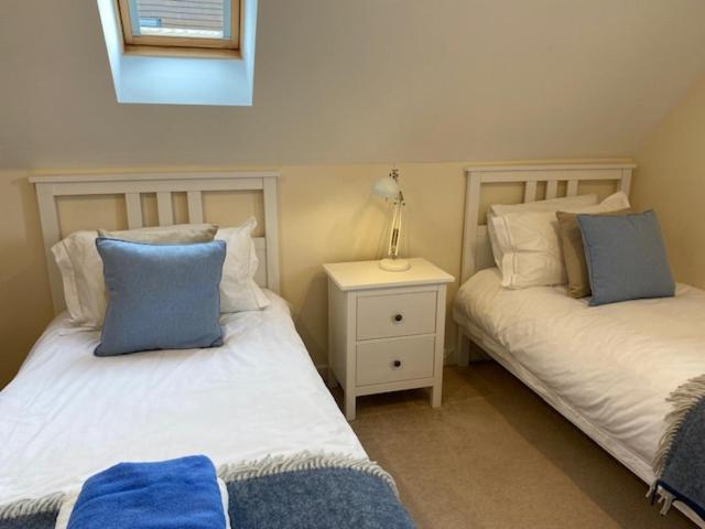 Stylish Contemporary Seaside Holiday Home With 5 Bedrooms, Sea View, Parking And Ev Point Herne Bay Exterior foto