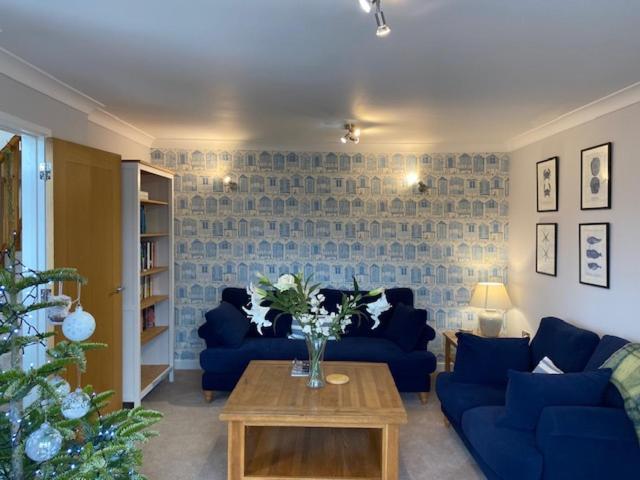 Stylish Contemporary Seaside Holiday Home With 5 Bedrooms, Sea View, Parking And Ev Point Herne Bay Exterior foto